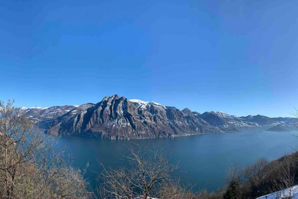 Cozy House On Iseo Lake Fonteno Bagian luar foto